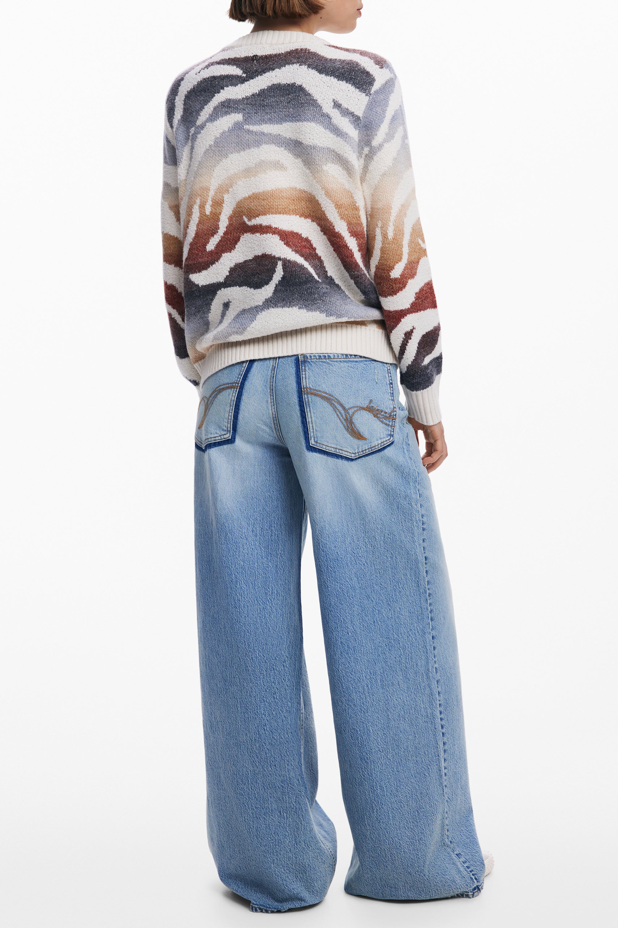 DESIGUAL WOMENS WHITE SWEATER